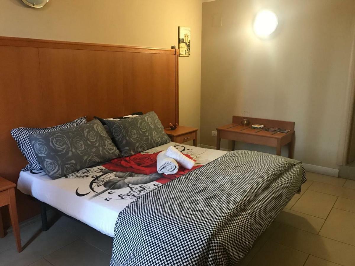 Bastiano'S Rooms Катания Экстерьер фото